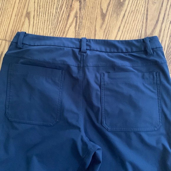 Lululemon classic fit pant. Warpstreme - Picture 4 of 6